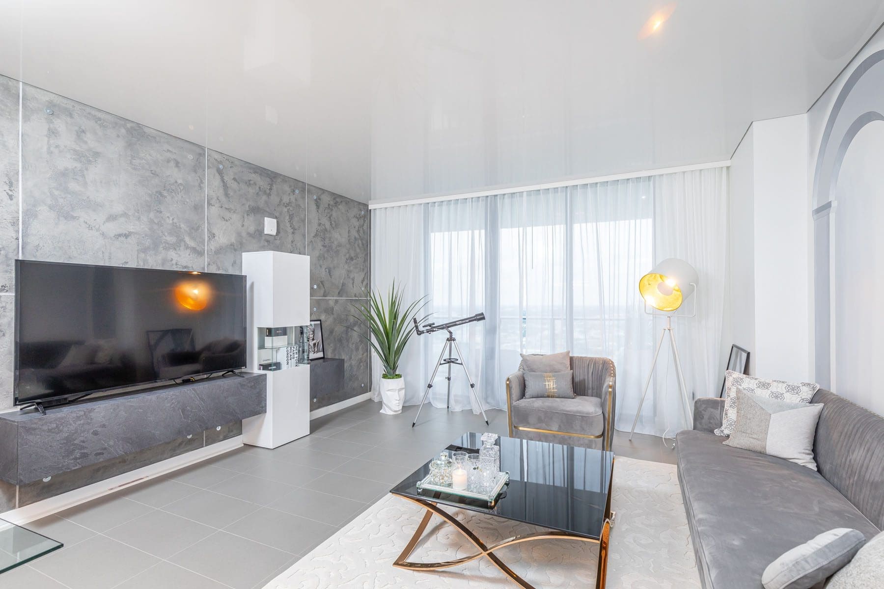 Apartment Canvas
