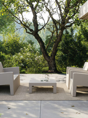 Jut klubska miza 120x80x30 Jut klubska miza 120x80x30
