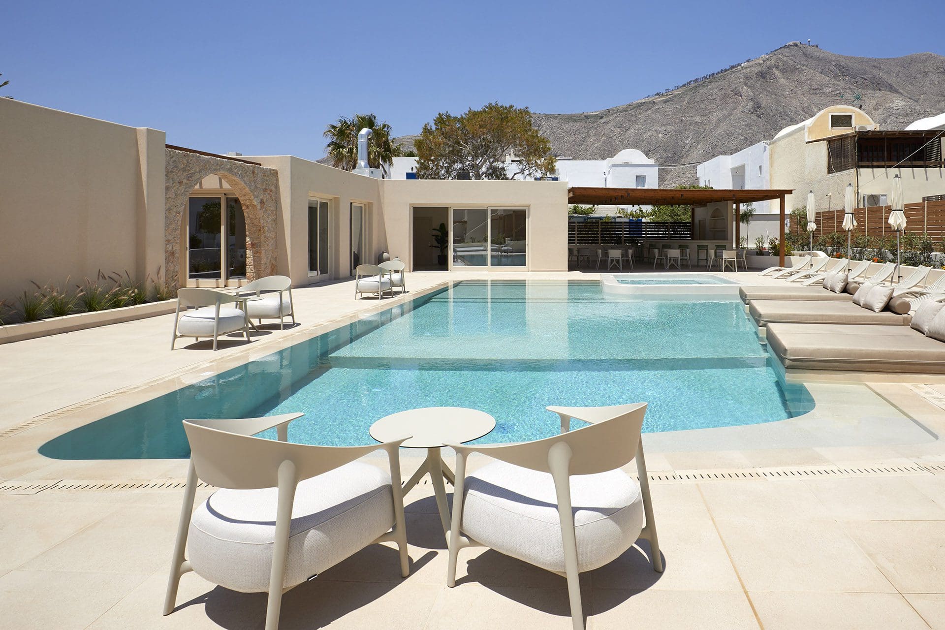 Apricus Suites Perussa