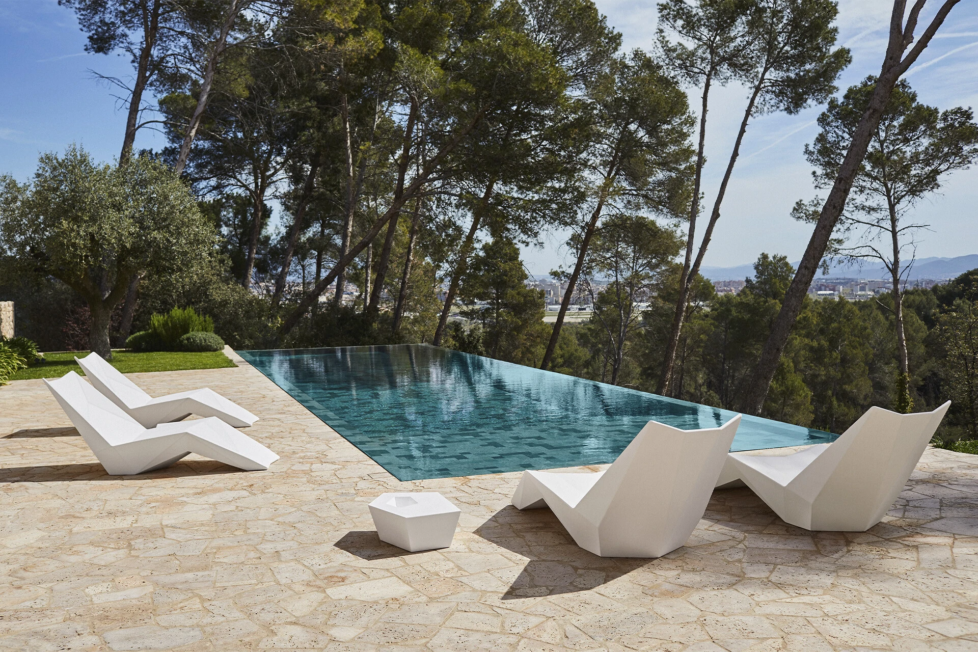 Faz Sun Chaise Longue Table 60x57x22 Faz Sun Chaise Longue Table 60x57x22