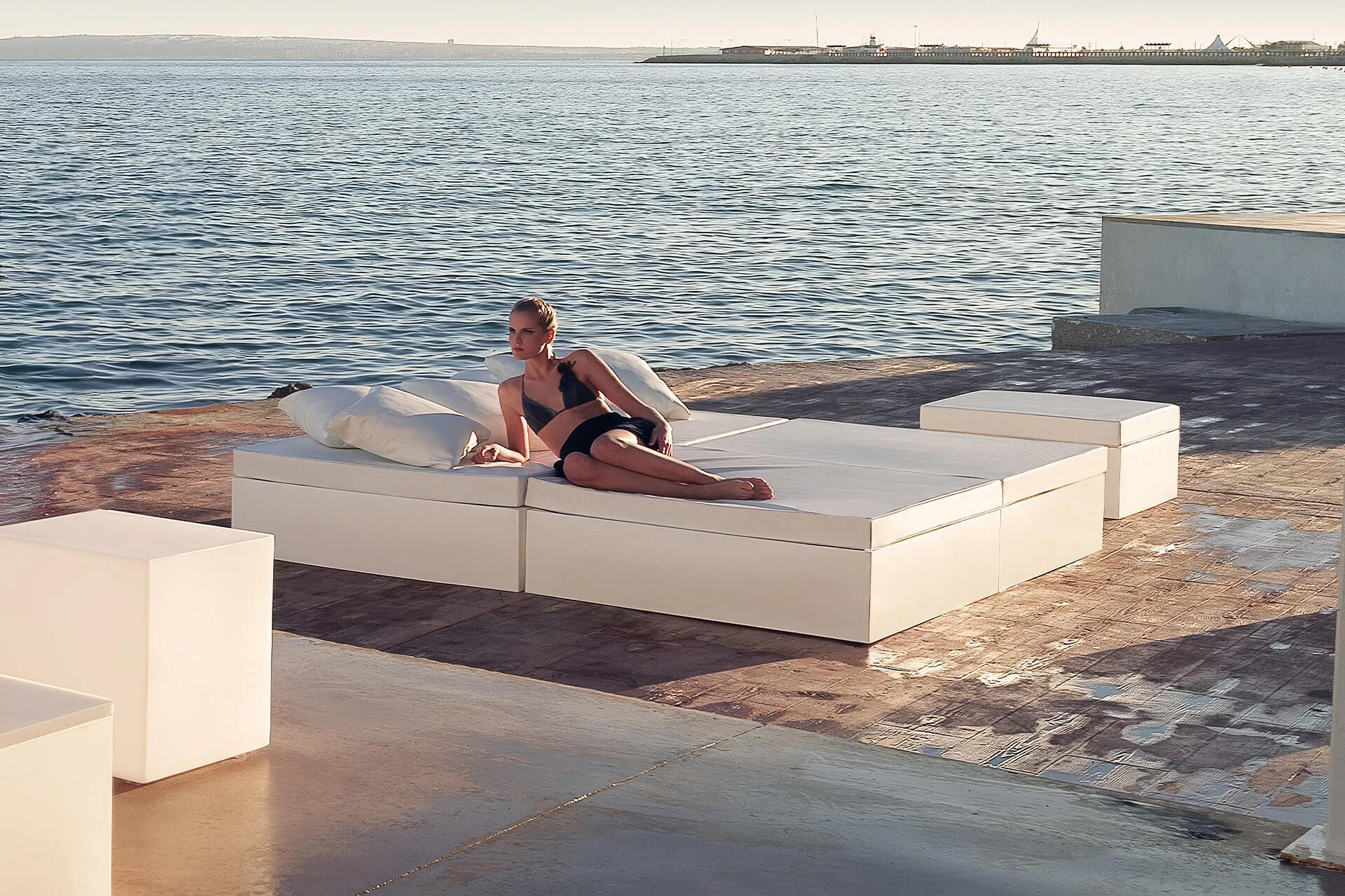 Jut Chill Bed 240x240x40 Jut Chill Bed 240x240x40