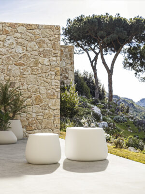 Stone tabure 49x55x44 Stone tabure 49x55x44