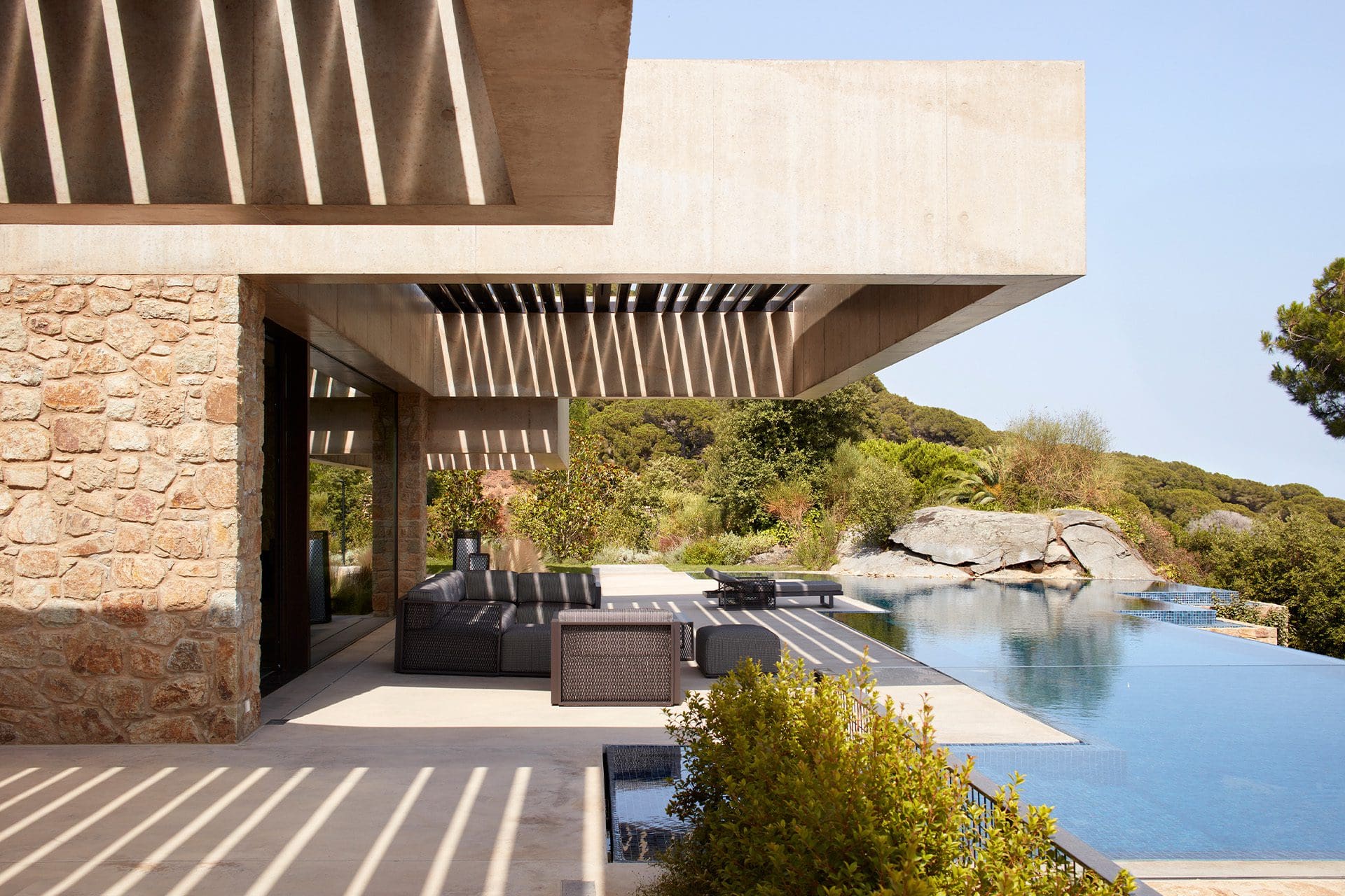 Casa La Roca by Ram n Esteve