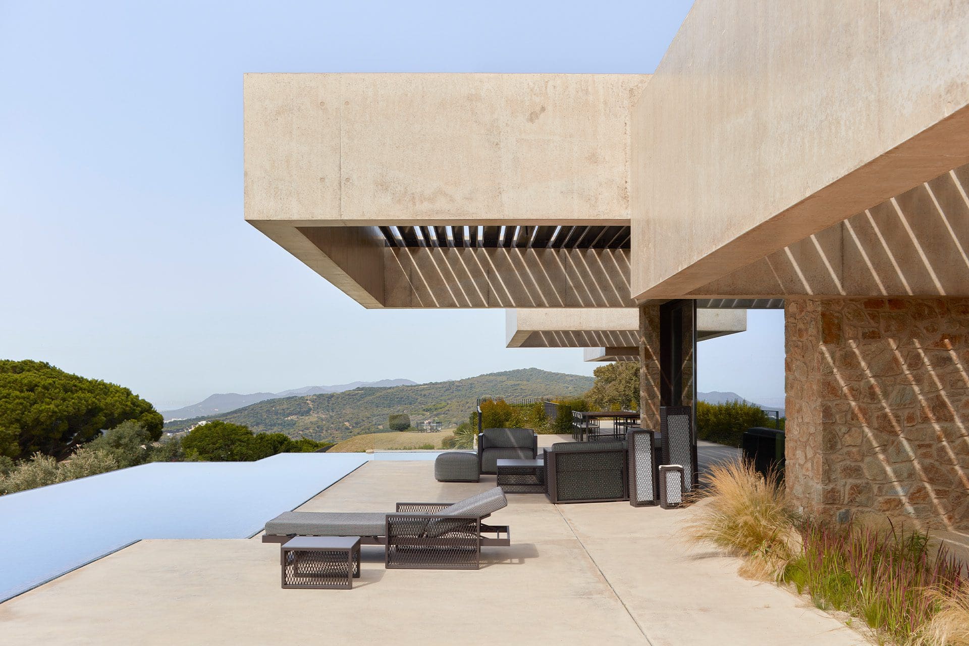 Casa La Roca by Ram n Esteve