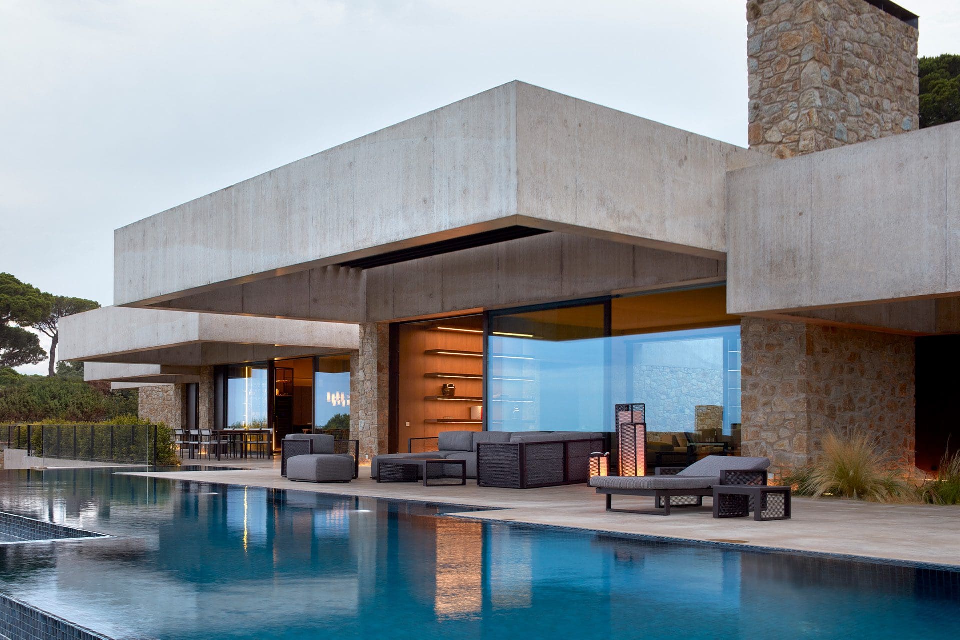 Casa La Roca by Ram n Esteve