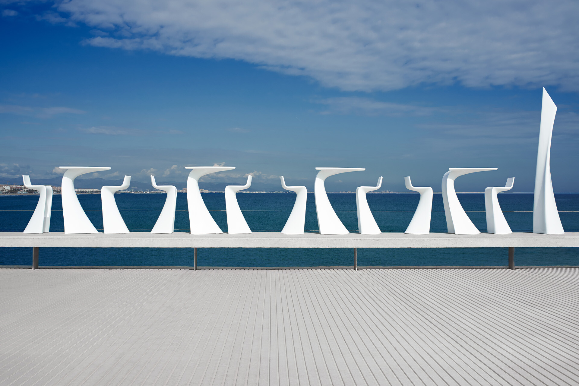 Wing Bar Table 50x76x100 Wing Bar Table 50x76x100