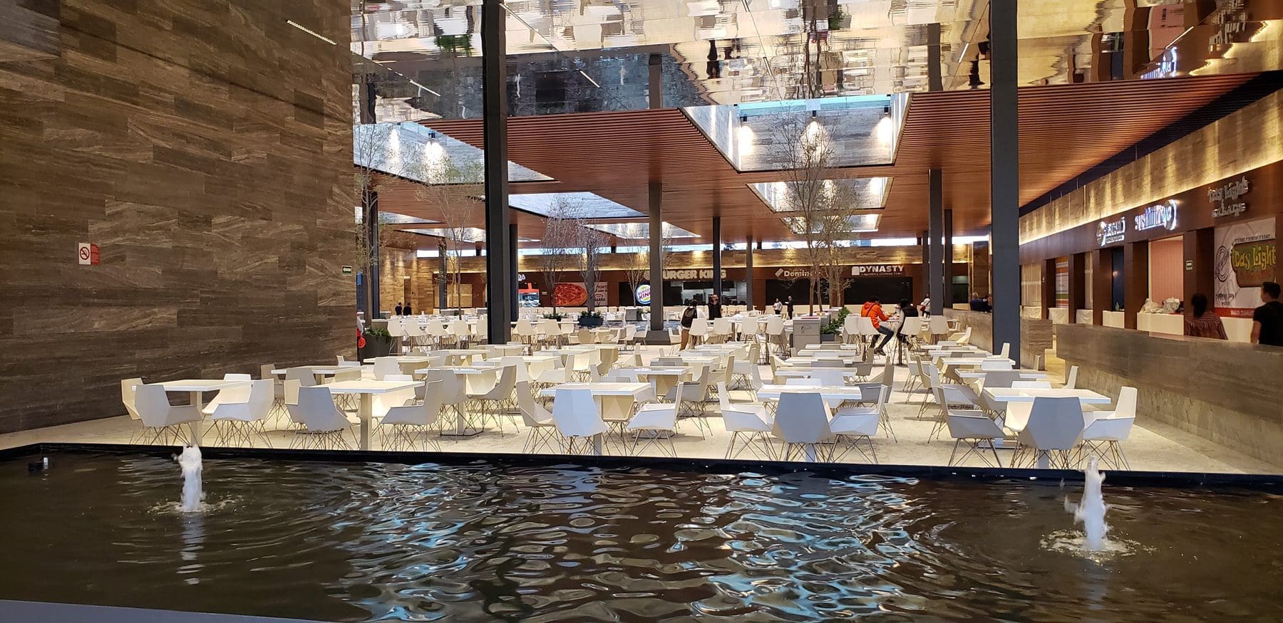 Plaza Satelite Shopping Center