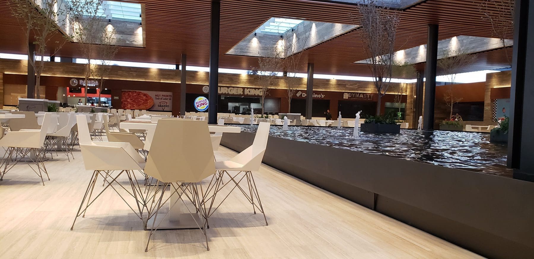 Plaza Satelite Shopping Center