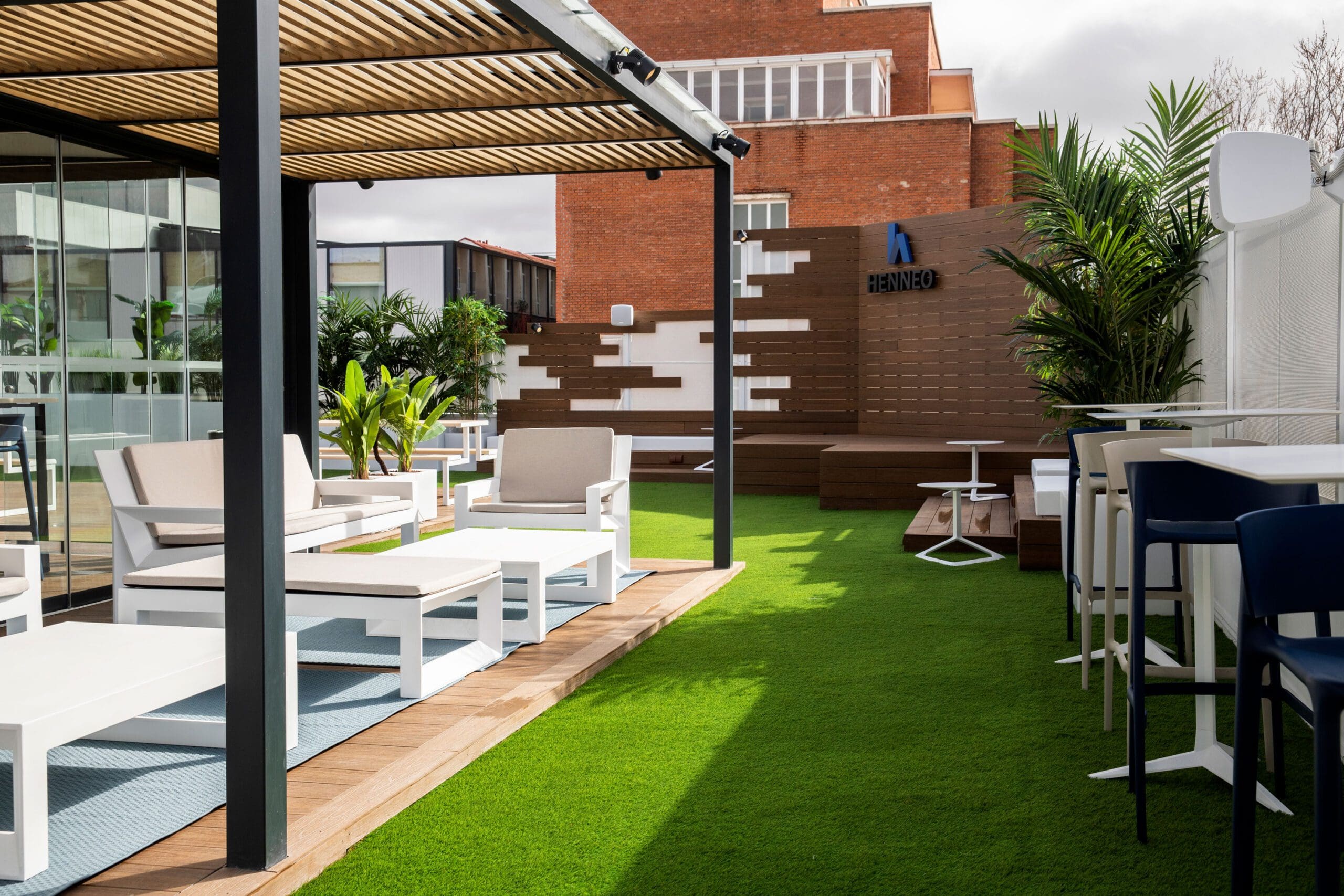 Henneo terrace