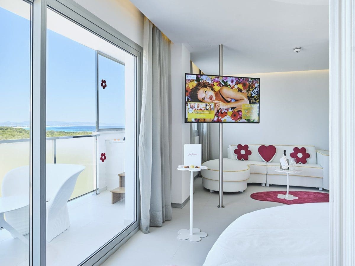 Hotel Five Flowers