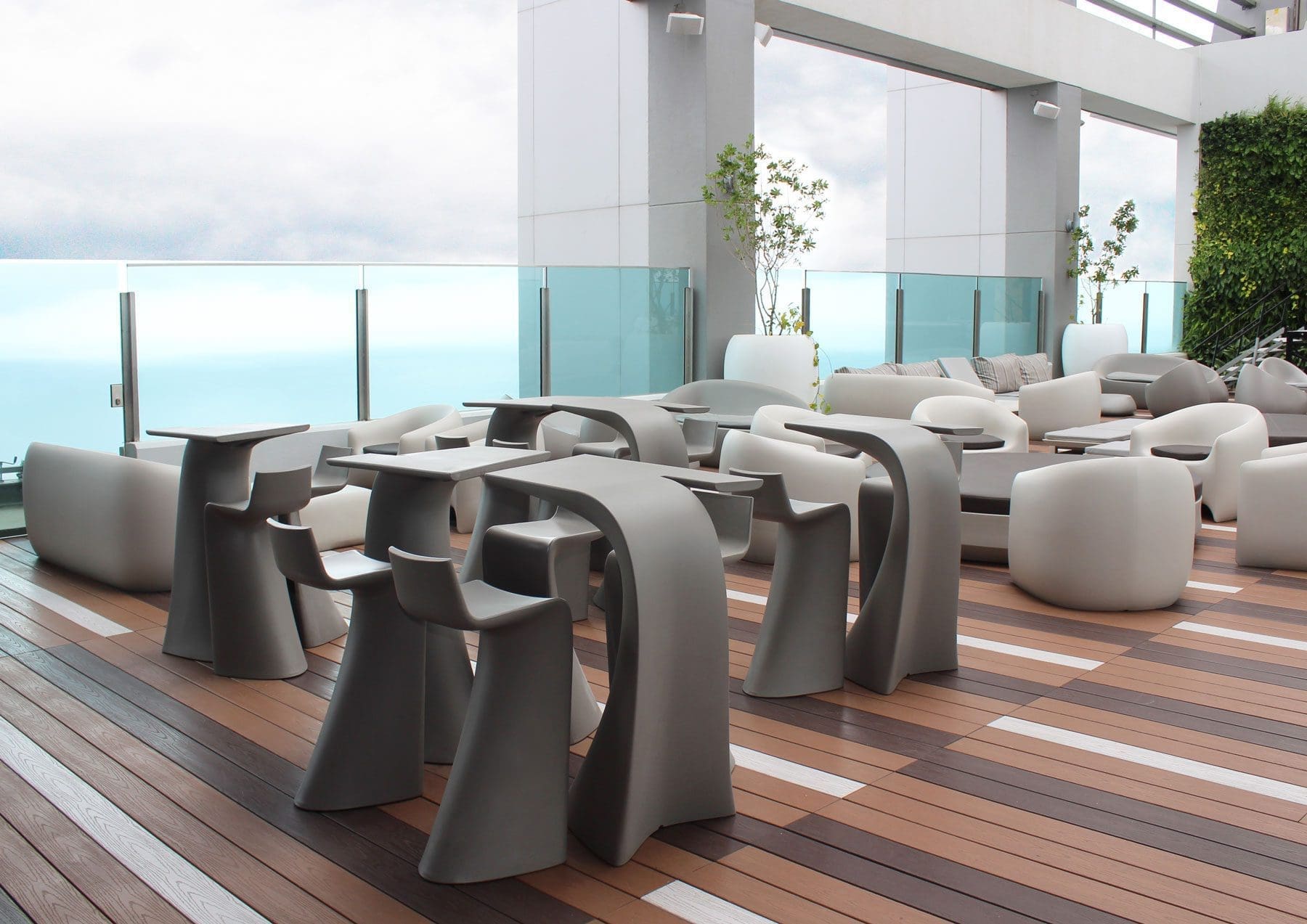 51 sky bar