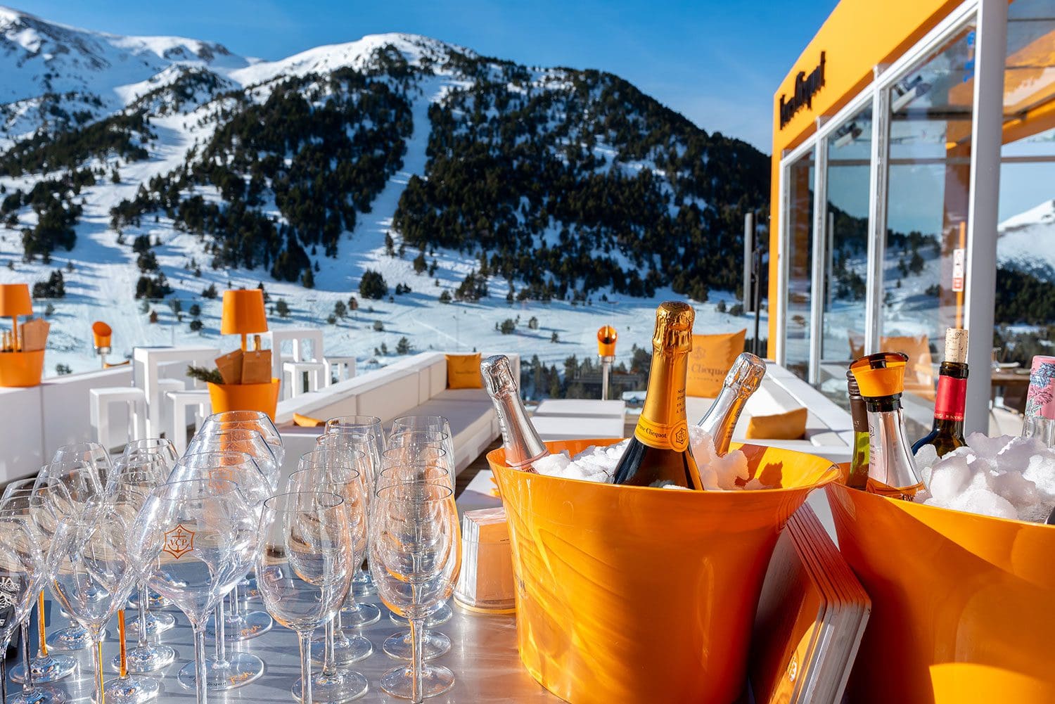 Veuve Clicquot Outdoor terrace Grandvalira