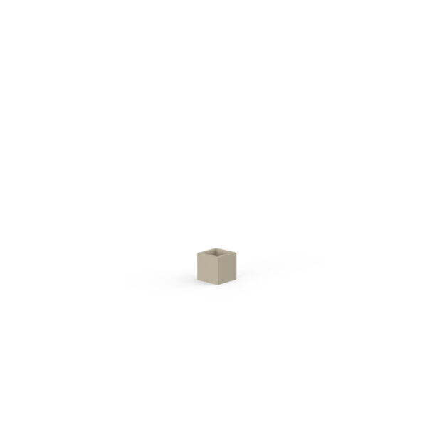 Cubo nano korito – Vondom – pogled 1 Cubo nano korito Vondom – pogled 1