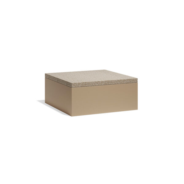 Jut Chill otoman 80x80x40 – Vondom – pogled 1 Jut Chill otoman 80x80x40 Vondom – pogled 1