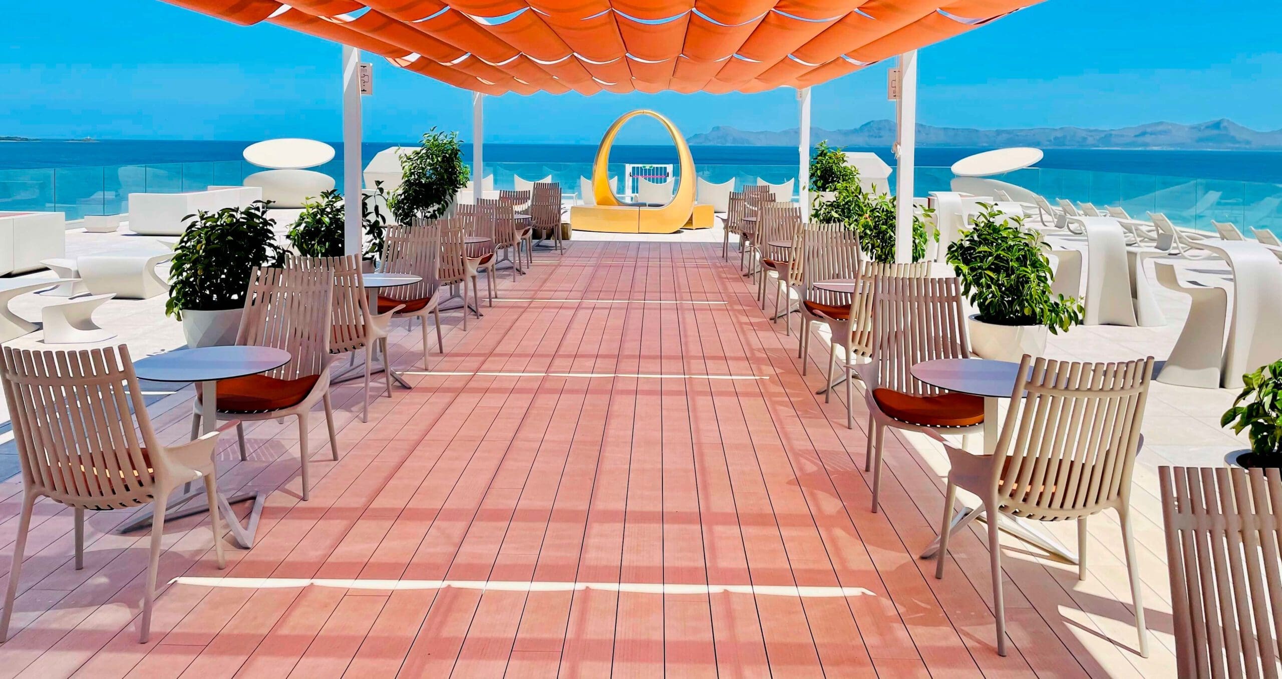 Romanov Sky Bar
