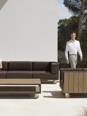 VINEYARD LARGE klubska miza wheel VINEYARD LARGE klubska miza wheel