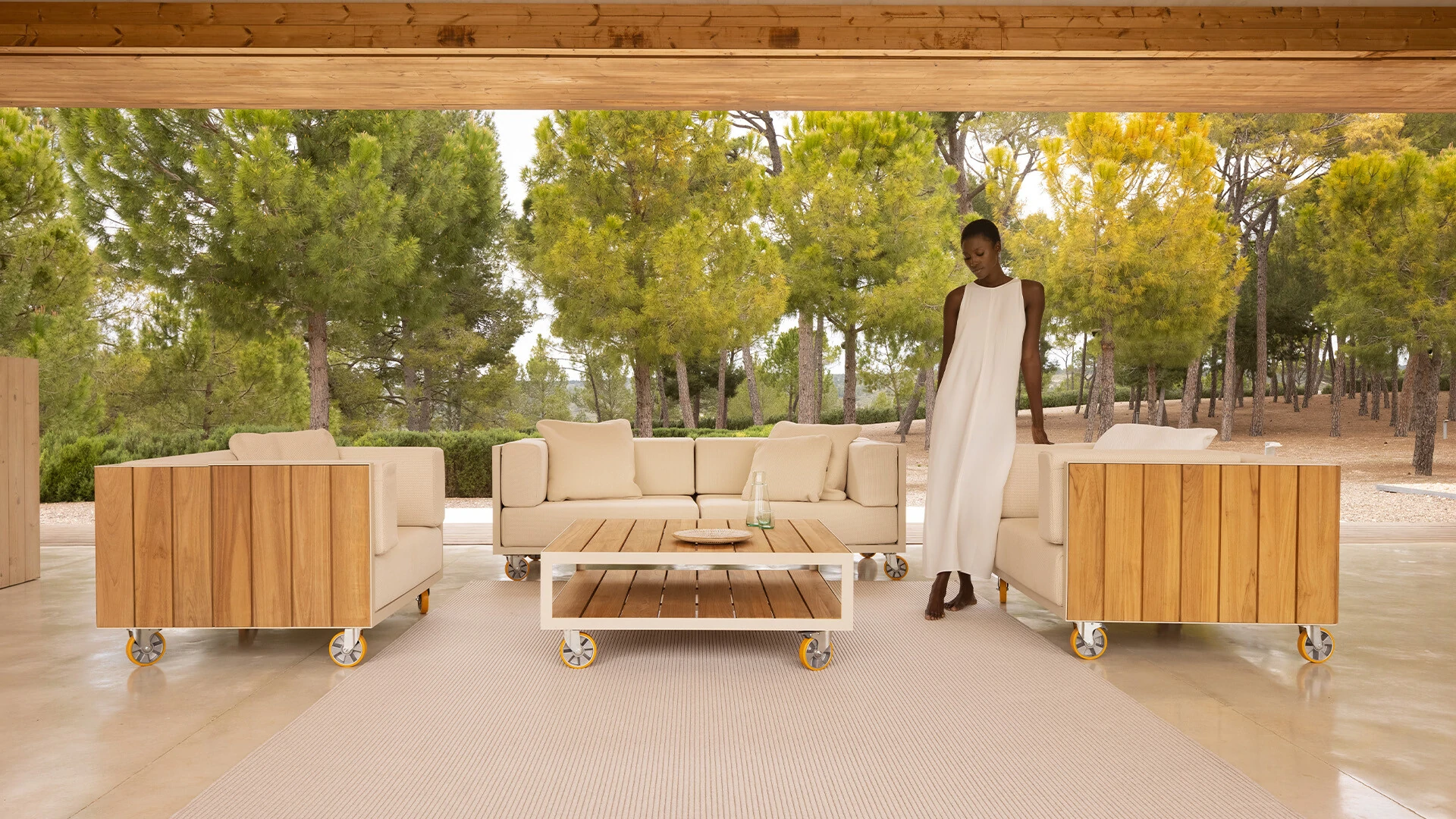 VINEYARD LARGE SOFA wheel VINEYARD LARGE SOFA wheel